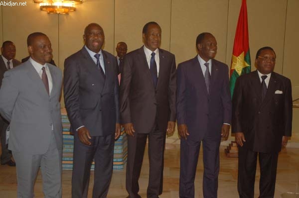 A l’issue du conclave d’Abidjan, Compaoré demande le calme et  sérénité